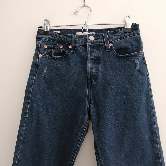 Levi's Wedgie Icon Premium Jeans in "Black & Blue" Wash High Rise Tapered Leg 26 - Picture 5 of 16